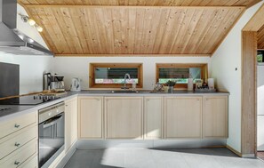 Fridge, stovetop, coffee/tea maker, cookware/dishes/utensils - 2 bedroom lovely home in Kirke Hyllinge (Kirke Hyllinge)