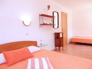 2 bedrooms, free WiFi