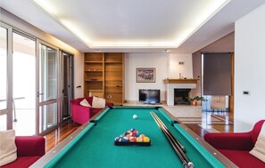 غرفة الألعاب