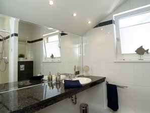 Unclassified image, 3 of 12, button