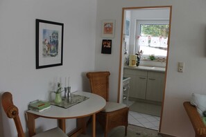 Unclassified image, 5 of 13, button