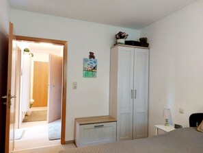 Unclassified image, 2 of 13, button