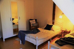 2 habitaciones, cuna de viaje, wifi y ropa de cama 