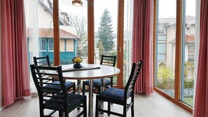 Dining - (71) 2-room apartment-Strandstrasse - apartment house Mecklenburg (Kühlungsborn)