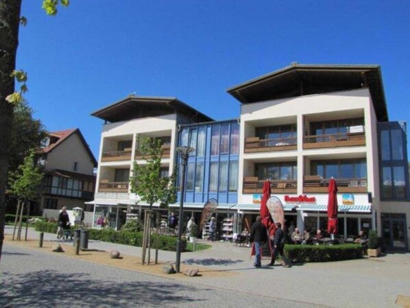 Exterior - (71) 2-room apartment-Strandstrasse - apartment house Mecklenburg (Kühlungsborn)