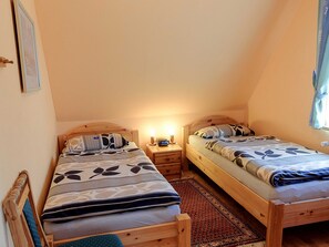 2 habitaciones, cuna de viaje, wifi y ropa de cama