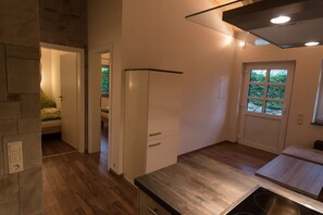 Unclassified image, 5 of 20, button