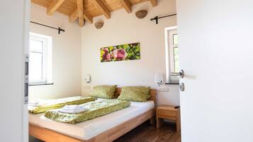 2 Schlafzimmer, Zimmersafe, Bügeleisen/Bügelbrett, Reisekinderbett