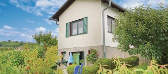 Cozy home in Eisenberg-Weinberg