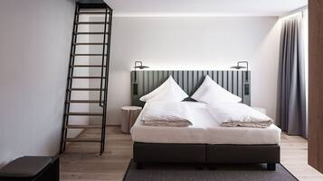 1 bedroom, in-room safe, desk, WiFi