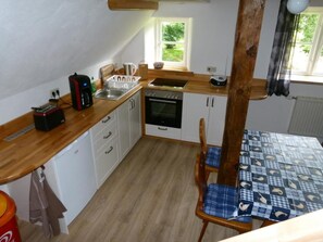 Fridge, oven, high chair