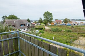 Unclassified image, 2 of 40, button