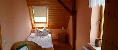 2 bedrooms, bed sheets
