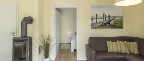 Télévision, cheminée