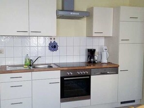 Fridge, oven