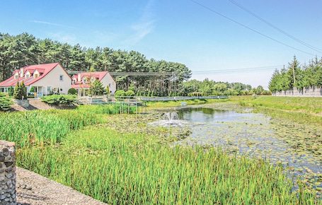 Property grounds. Nice home in Solec Wlkp. with WiFi
