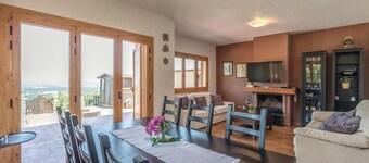 Awesome home in Macanet de la Selva