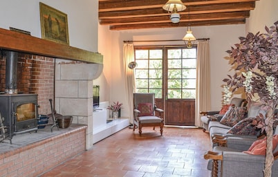 Beautiful home in Durfort Lacapelette