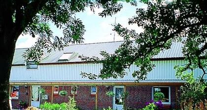 Cornils: Holiday apartment with lake view - Ferienwohnung Cornils