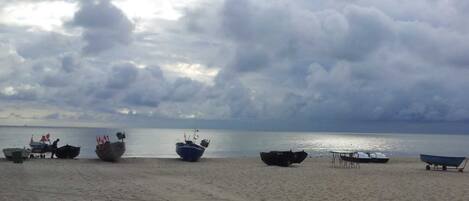 Platja a a prop