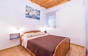 2 bedrooms, free WiFi, bed sheets