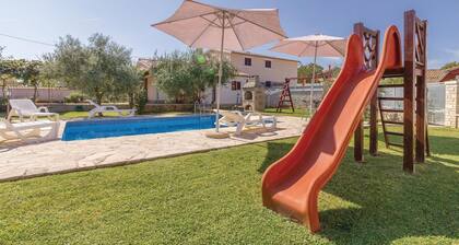 2 bedroom lovely home in Rebici