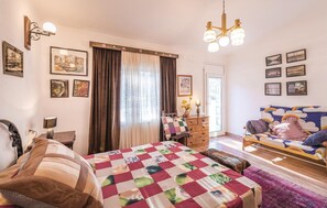6 bedrooms - Lovely home in Vidreres with kitchen (Vidreres)