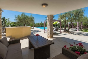 Terrace/patio - Holiday apartment with outdoor pool (Poreč)