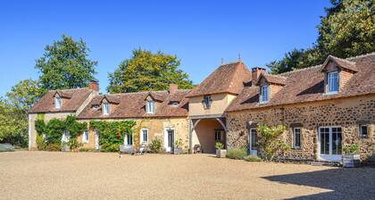 Beautiful home in Domfront en Champagne