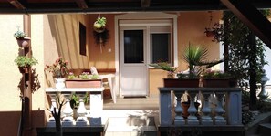 Exterior detail - Holiday apartment with terrace, Wi-Fi and air conditioning (Hévíz)