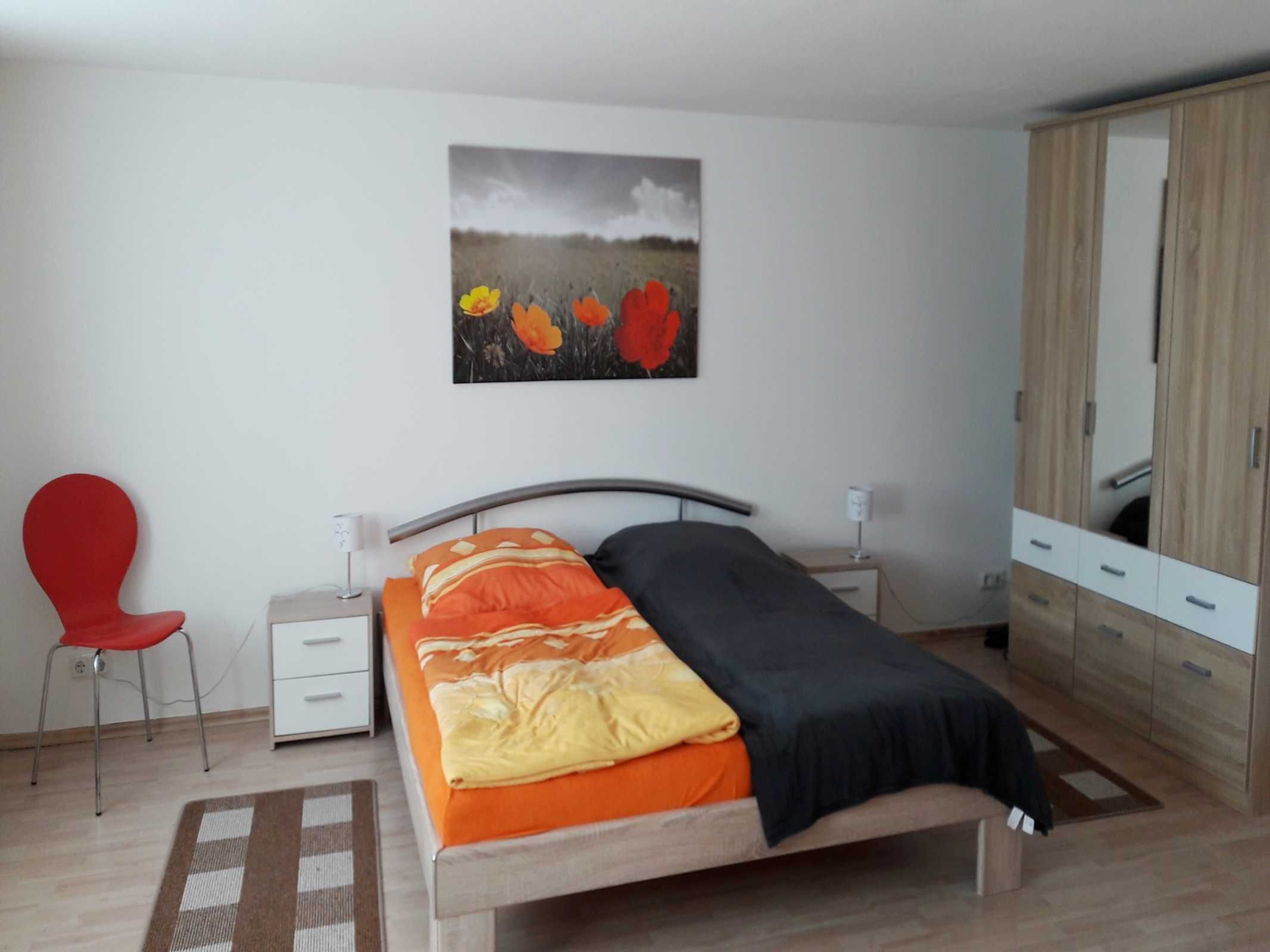 1 bedroom, travel crib, WiFi