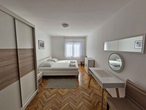 3 habitaciones y wifi 