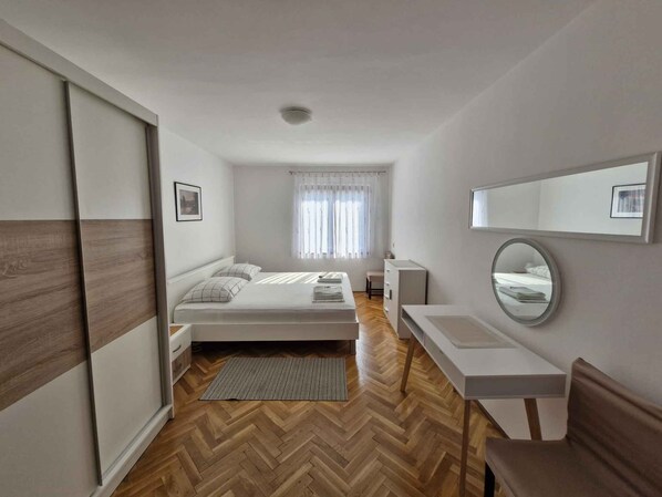 3 soveværelser, internetforbindelse