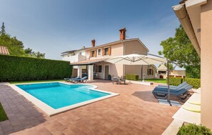 Pool - Amazing home in Sv.Kirin with sauna (Sv.Kirin)