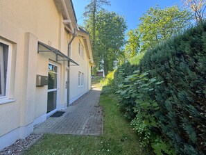 Property grounds - House Oie-Idyll ****ca. 10 minutes walk from the Baltic Sea beach**** - Holiday apartment (Zinnowitz)