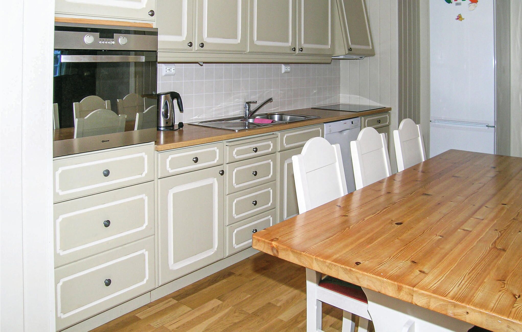 Kühlschrank, Herdplatte, Geschirrspüler