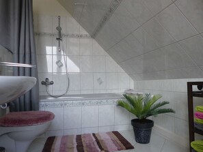 Unclassified image, 2 of 11, button