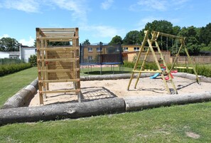 Children's area - Apartment 1 - Apartment in Samtens (Samtens)