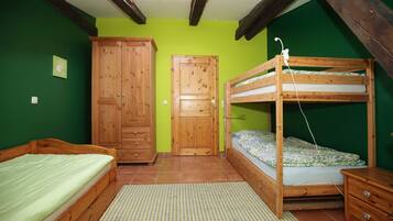 2 Schlafzimmer, Reisekinderbett, WLAN, Bettwäsche