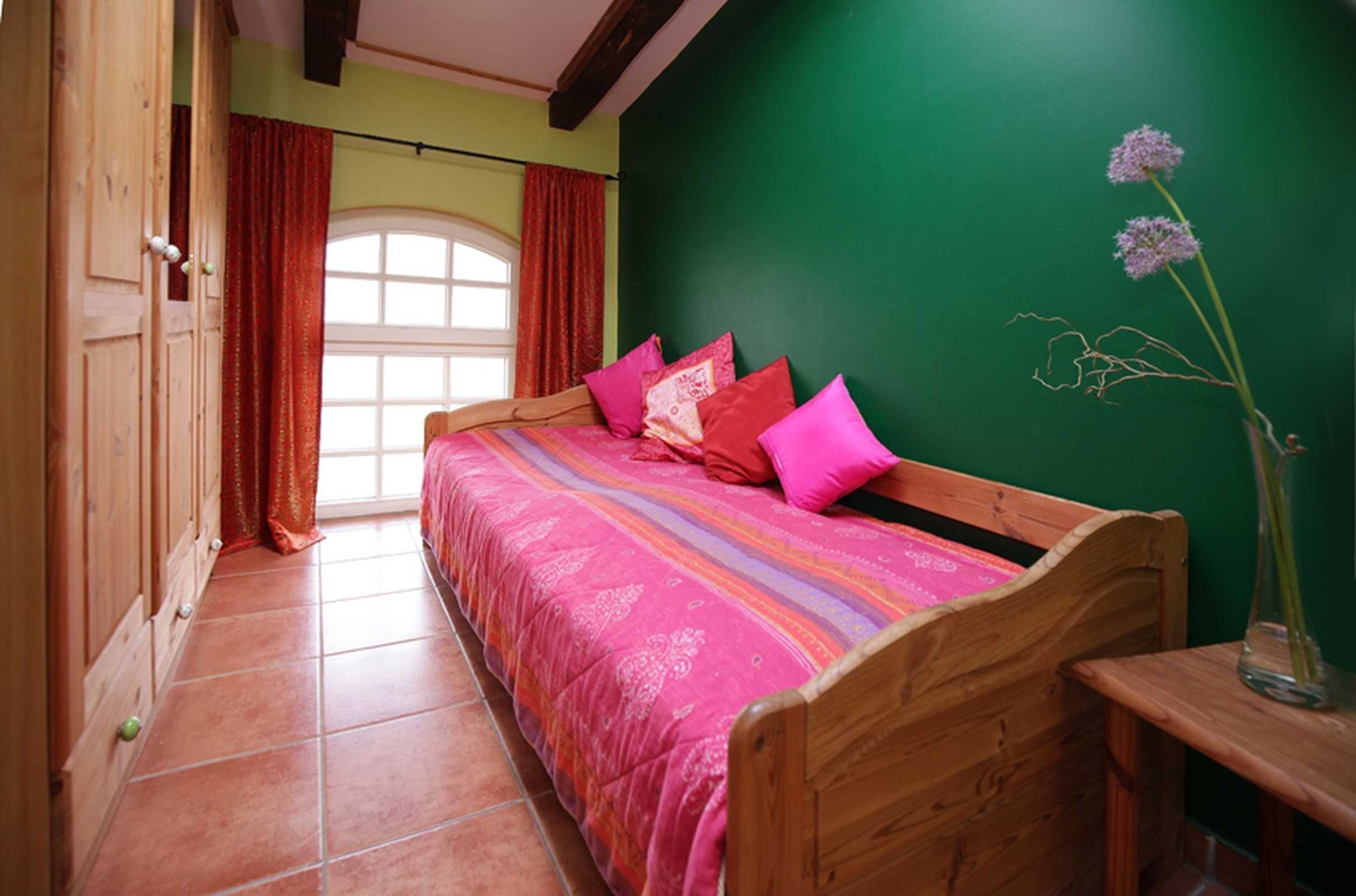 2 Schlafzimmer, Reisekinderbett, WLAN, Bettwäsche