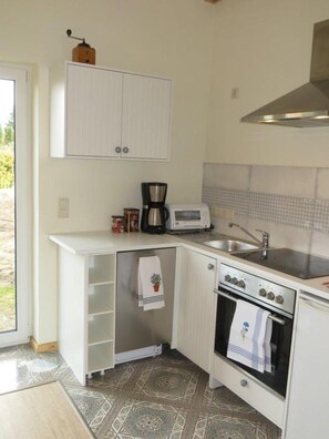 Fridge, oven, dishwasher