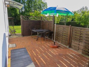 Unclassified image, 2 of 13, button - Bungalow Alms, Germany (Ribnitz-Damgarten)