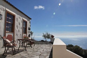 Unclassified image, 5 of 13, button