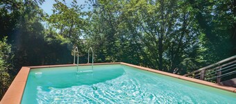 Beautiful home in Bordezac