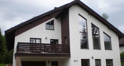 Ferienwohnung mit eigenem Eingang im Skiort