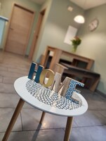 Basic Apartment (4) | Living area