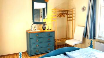 1 bedroom, WiFi, bed sheets
