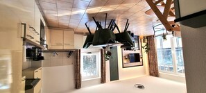 Imagen sin descripción, 3 de 34, botón