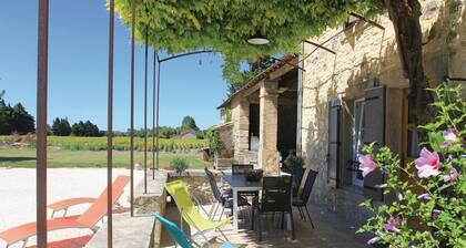 3 bedroom awesome home in Pernes les Fontaines