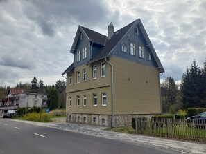 Exterior - 3-Person Apartments - Apartment 2 (Elend)